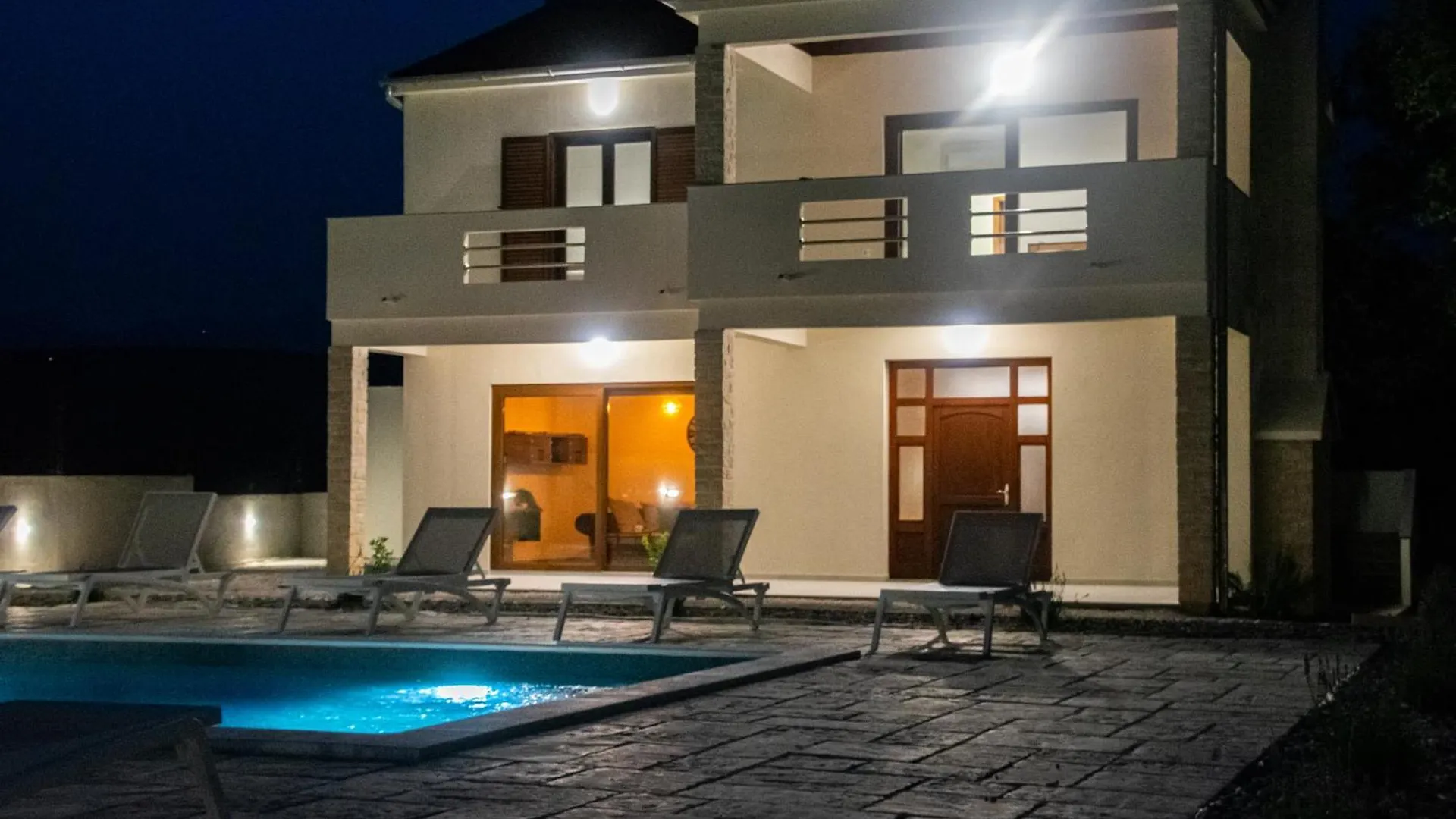 New Serenity Zen Garden Villa Posedarje